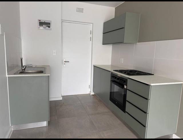 2 BEDROOM PROPERTY TO RENT IN PARKLANDS EAST